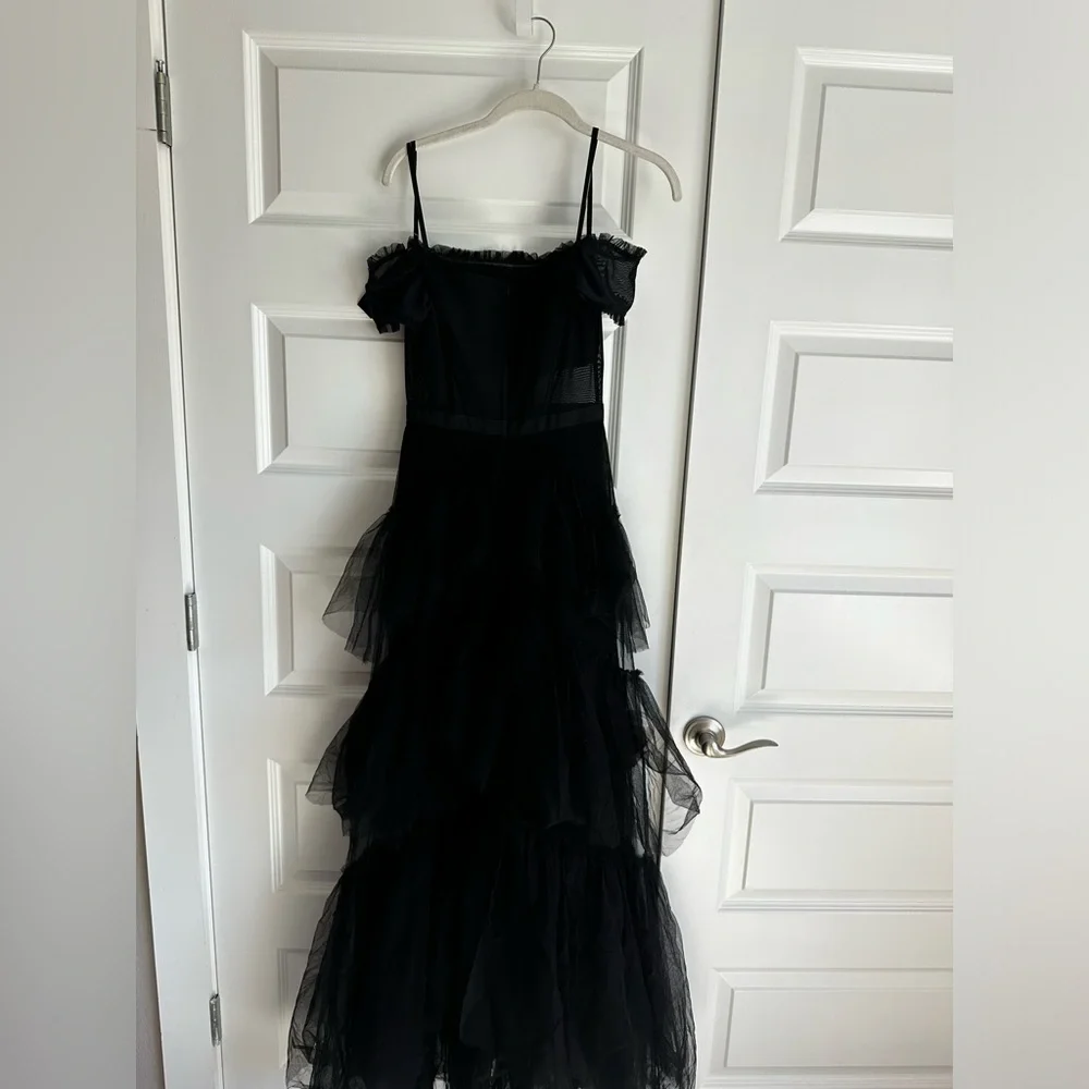 Betsy &‎ Adam Black Ruffle Off the Shoulder Tiered Mesh Ballgown NWT 0 - Picture 7 of 7